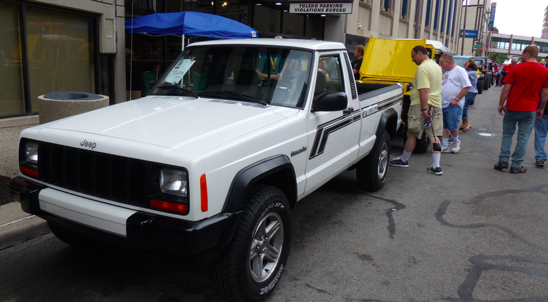 Illustration for article titled Bask In The Explosion Of Jeepness At The Toledo Jeep Festival